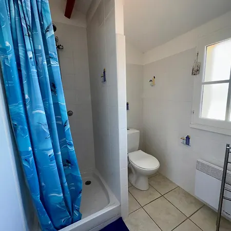 Maison Calme A Avec Piscine Privee, Pour 6 Personnes - Fr-1-323-575 *